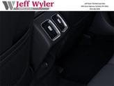 Thumbnail of 2025 Glacial White Pearl Kia Sorento
