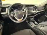Thumbnail of 2017 Ooh La La Rouge Mica Toyota Highlander
