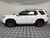 Thumbnail of 2024 Platinum White Honda Pilot