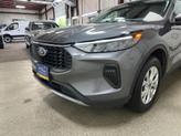 Thumbnail of 2024 Carbonized Gray Metallic Ford Escape