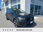 Photo of 2024 Onyx Black Metallic Volvo XC40