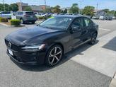 Thumbnail of 2025 Onyx Black Metallic Volvo S60