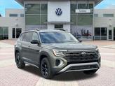 Photo of 2025 Avocado Green Pearl Volkswagen Atlas