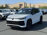 Thumbnail of 2025 Opal White w/Deep Black Roof Volkswagen Tiguan