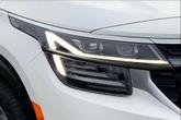Thumbnail of 2024 Clear White/Black Roof Kia Seltos