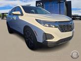 Thumbnail of 2022 Summit White Chevrolet Equinox