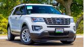 Thumbnail of 2016 Oxford White Ford Explorer