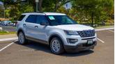 Thumbnail of 2016 Oxford White Ford Explorer