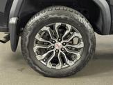 Thumbnail of 2023 Onyx Black GMC Canyon