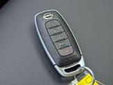 Thumbnail of 2025 Brilliant Silver Metallic Nissan Pathfinder