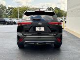 Thumbnail of 2021 Midnight Black Metallic Toyota Highlander