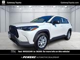 Photo of 2022 Pearl Toyota Corolla Cross