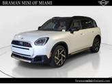 Photo of 2026 White Metallic MINI Countryman