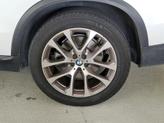 Thumbnail of 2023 Mineral White Metallic BMW X5
