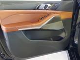 Thumbnail of 2026 Carbon Black Metallic BMW X7