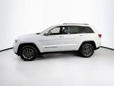 Thumbnail of 2021 Bright White Clearcoat Jeep Grand Cherokee