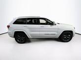 Thumbnail of 2021 Bright White Clearcoat Jeep Grand Cherokee
