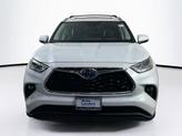 Thumbnail of 2023 Wind Chill Pearl Toyota Highlander Hybrid