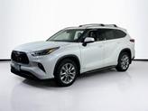 Photo of 2023 Wind Chill Pearl Toyota Highlander Hybrid