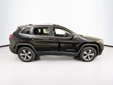 Thumbnail of 2021 Diamond Black Crystal Pearlcoat Jeep Cherokee