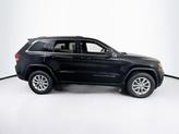 Thumbnail of 2021 Diamond Black Crystal Pearlcoat Jeep Grand Cherokee