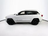Thumbnail of 2022 Bright White Clearcoat Jeep Grand Cherokee