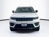 Thumbnail of 2023 Bright White Clearcoat Jeep Grand Cherokee