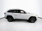 Thumbnail of 2022 Bright White Clearcoat Jeep Grand Cherokee