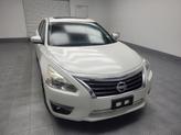 Thumbnail of 2015 Pearl White Nissan Altima