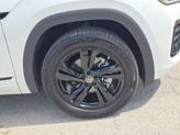 Thumbnail of 2025 Opal White Pearl Volkswagen Atlas Cross Sport