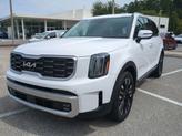 Thumbnail of 2025 Glacial White Pearl Kia Telluride