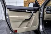 Thumbnail of 2014 Satin Metal Kia Sorento