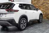 Thumbnail of 2021 Pearl White Tricoat Nissan Rogue