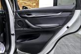 Thumbnail of 2018 Mineral White Metallic BMW X5