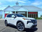 Photo of 2025 Everest White P Nissan Rogue