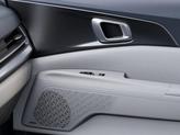 Thumbnail of 2025 White Kia Carnival Hybrid