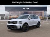 Photo of 2025 White Kia Telluride
