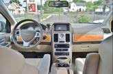 Thumbnail of 2008 Brilliant Black Crystal Pearlcoat Chrysler Town & Country