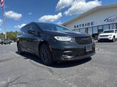 Thumbnail of 2021 Brilliant Black Crystal Pearlcoat Chrysler Pacifica