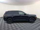 Thumbnail of 2023 Diamond Black Crystal Pearlcoat Jeep Grand Cherokee