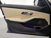 Thumbnail of 2020 Blue BMW 330