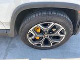 Thumbnail of 2022 Glacier White Rivian R1S