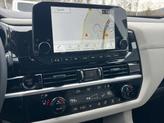 Thumbnail of 2025 Everest White Pearl Tricoat Nissan Pathfinder