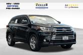 Photo of 2017 Midnight Black Metallic Toyota Highlander