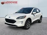 Photo of 2020 White Metallic Ford Escape
