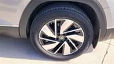 Thumbnail of 2025 Silver Mist Metallic Volkswagen Atlas