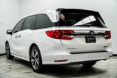 Thumbnail of 2022 Platinum White Pearl Honda Odyssey