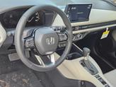 Thumbnail of 2026 Platinum White Pearl Honda HR-V