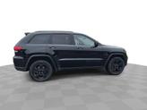 Thumbnail of 2019 Diamond Black Jeep Grand Cherokee