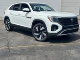 Photo of 2025 Pure White Volkswagen Atlas Cross Sport